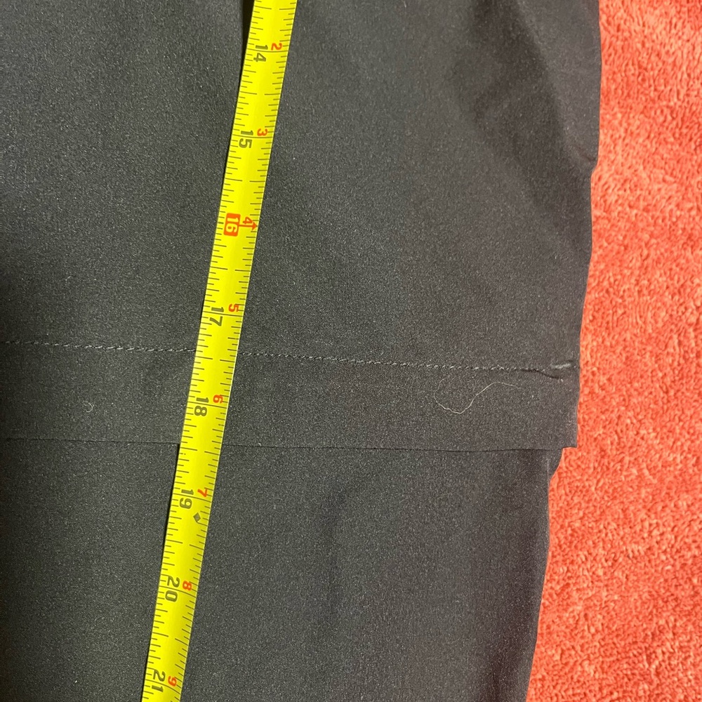 The North Face Paramount Zip-Convertible Travel Softshell Pants, 36x32 - Picture 9 of 10